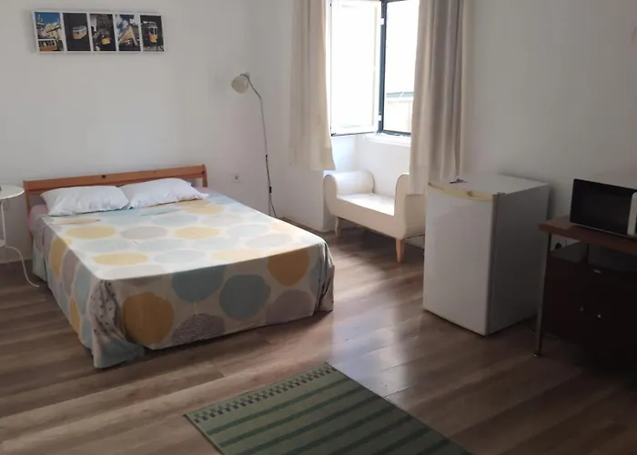 Chiado Open World Hostel